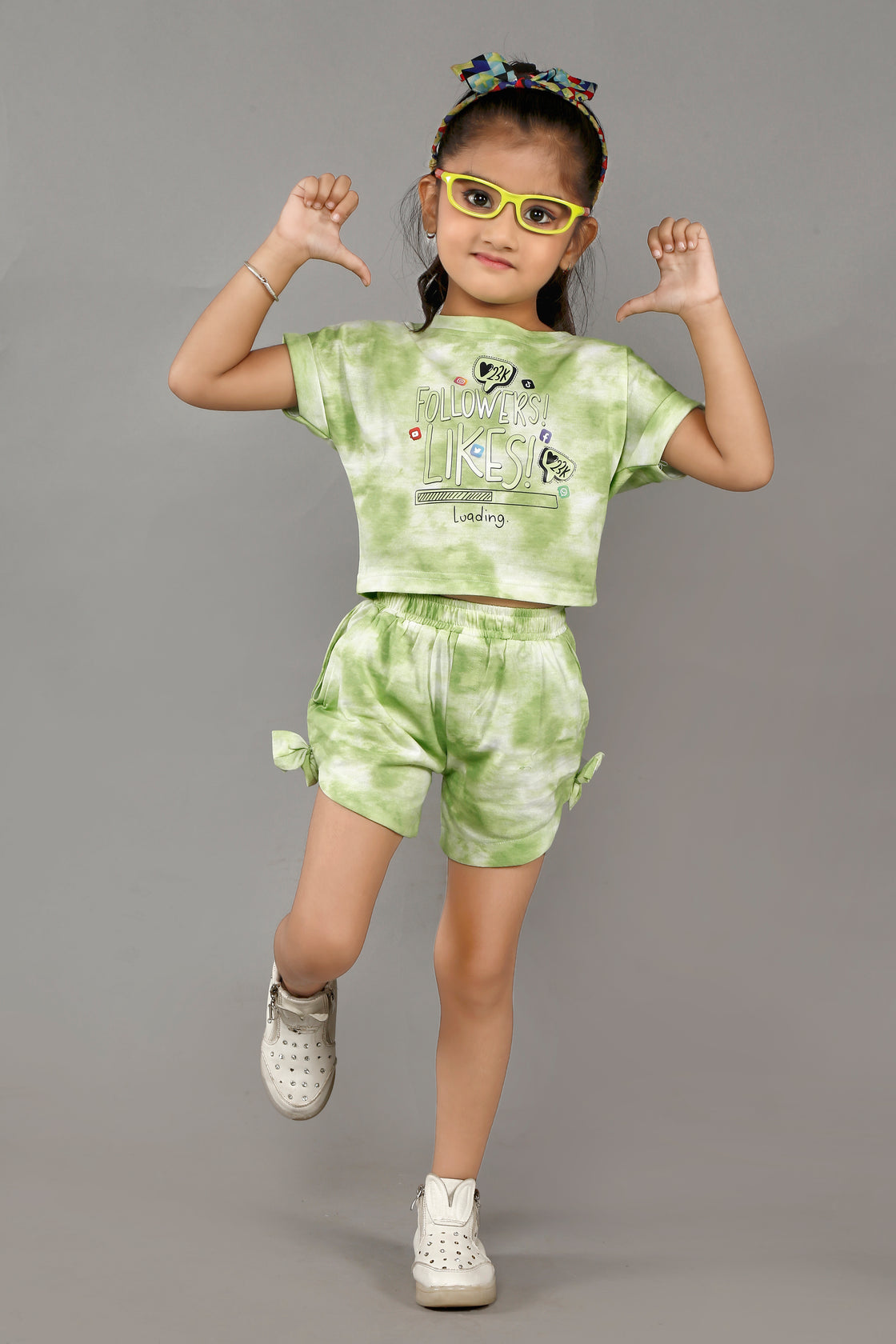 HOT PANT AND FB TOP