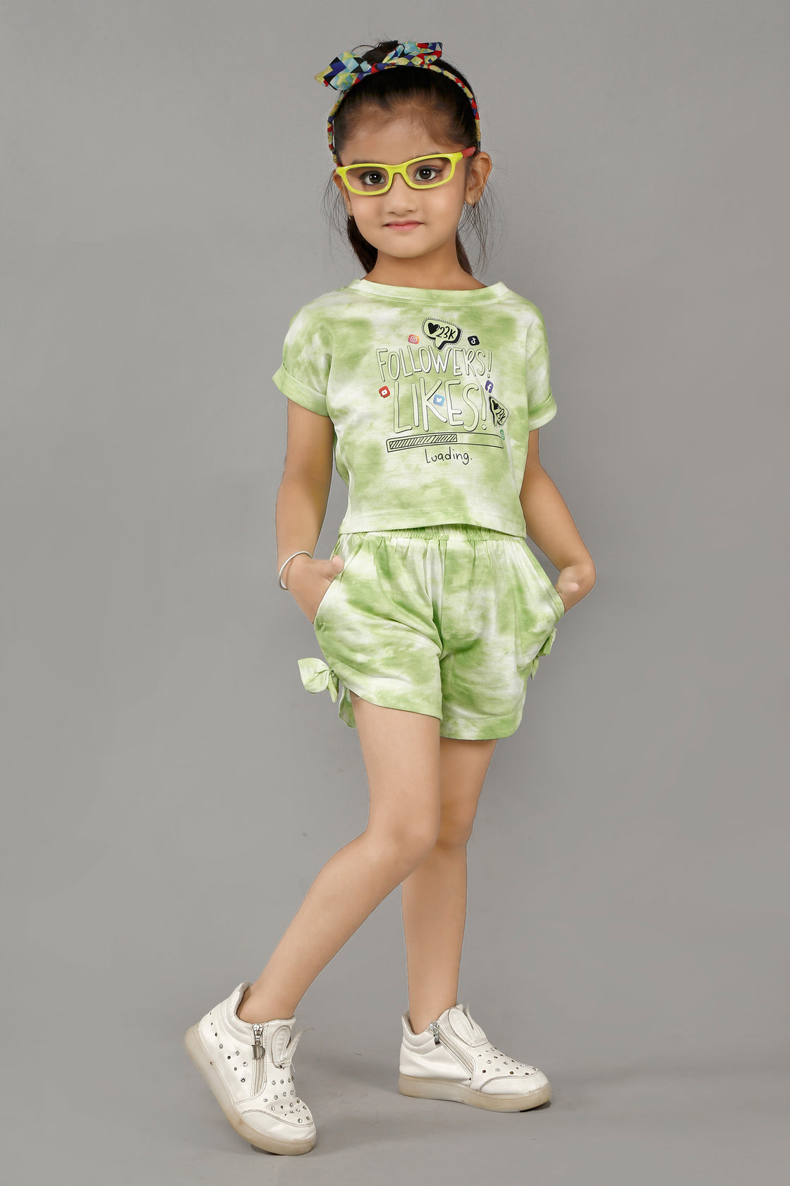 HOT PANT AND FB TOP