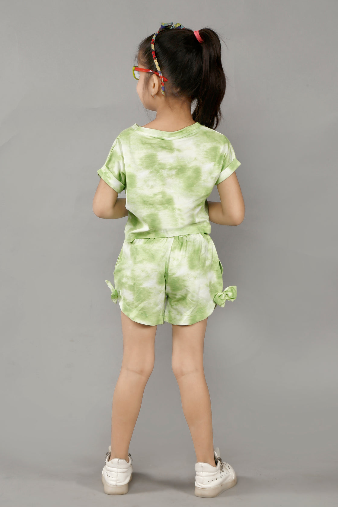HOT PANT AND FB TOP