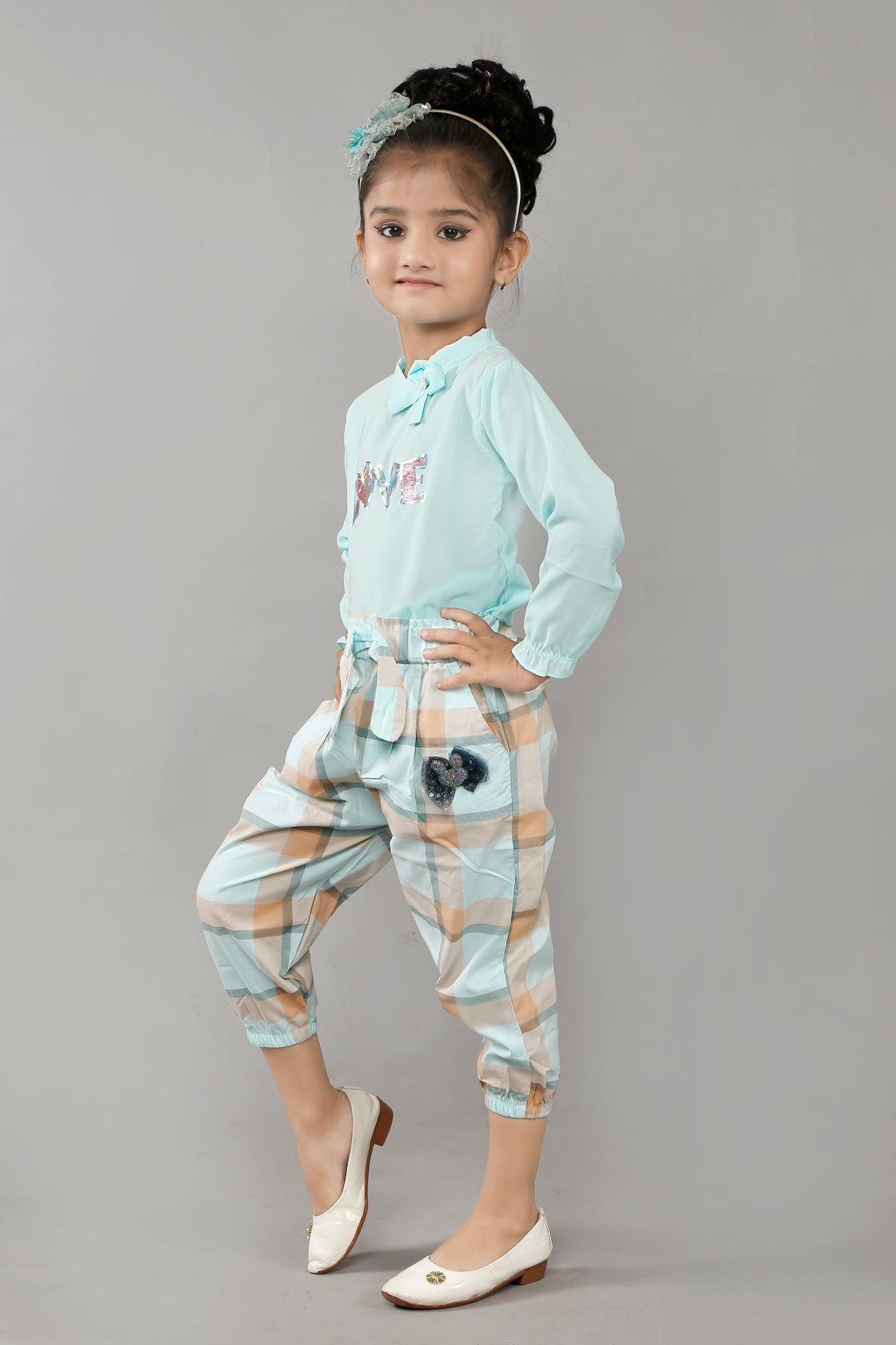 MULTI LOVE TOP AND CAPRI PANT