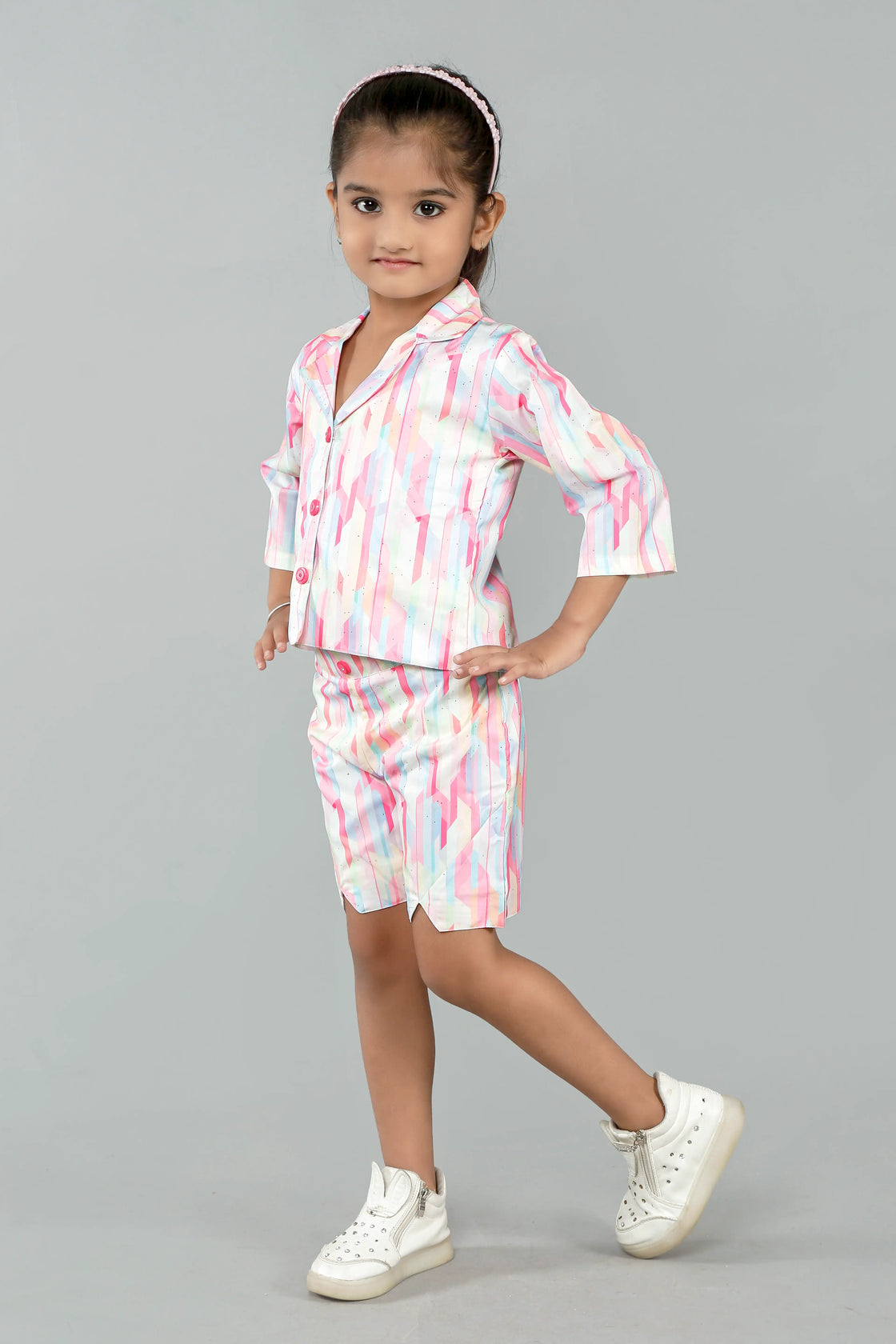 Eurynome Kidswear Girls—Trendy cotton ribbed tops with side knot, perfect for fashionable, casual daily wear. Comfy, easy to wash, and always in style. Ages 3-7