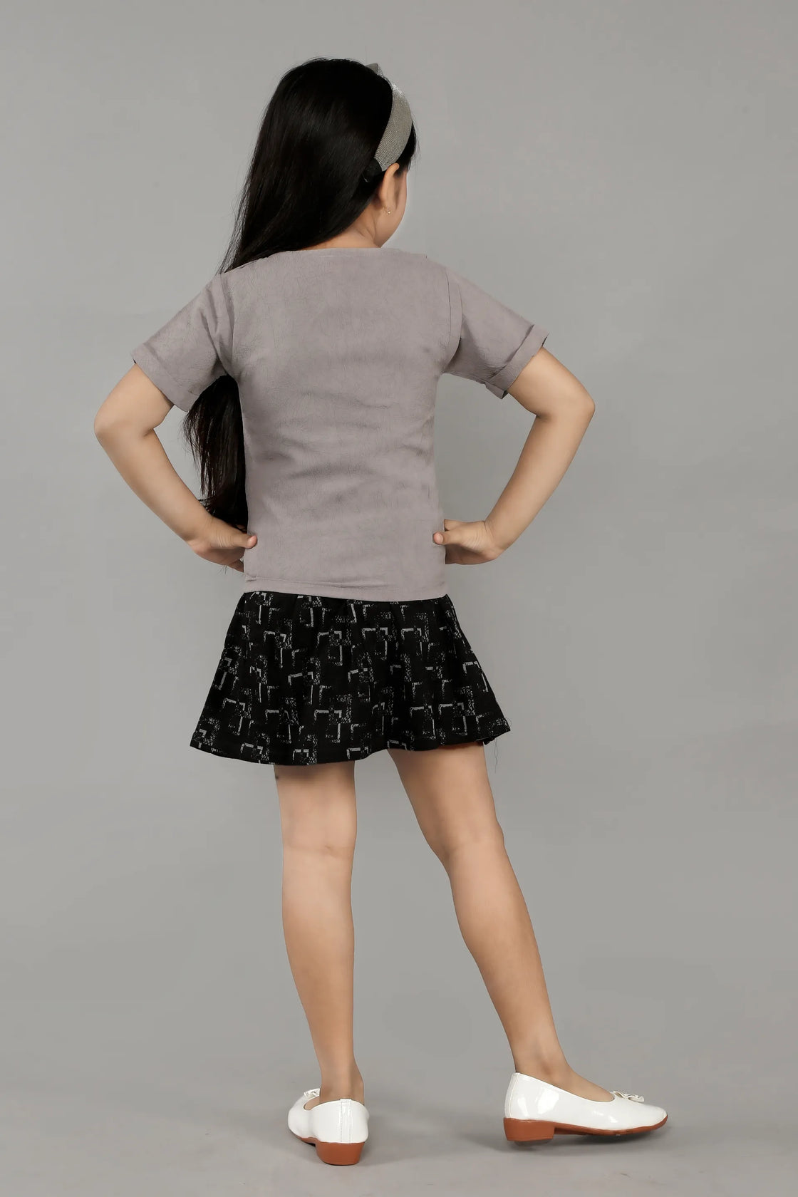 Eurynome Kidswear Girls – Chic Skirt & Top, Crushed Pink Collar Top, COCO Label, Jacquard Mini Skirt, Geometric Embossed Pattern, Stylish Ages 3-6.