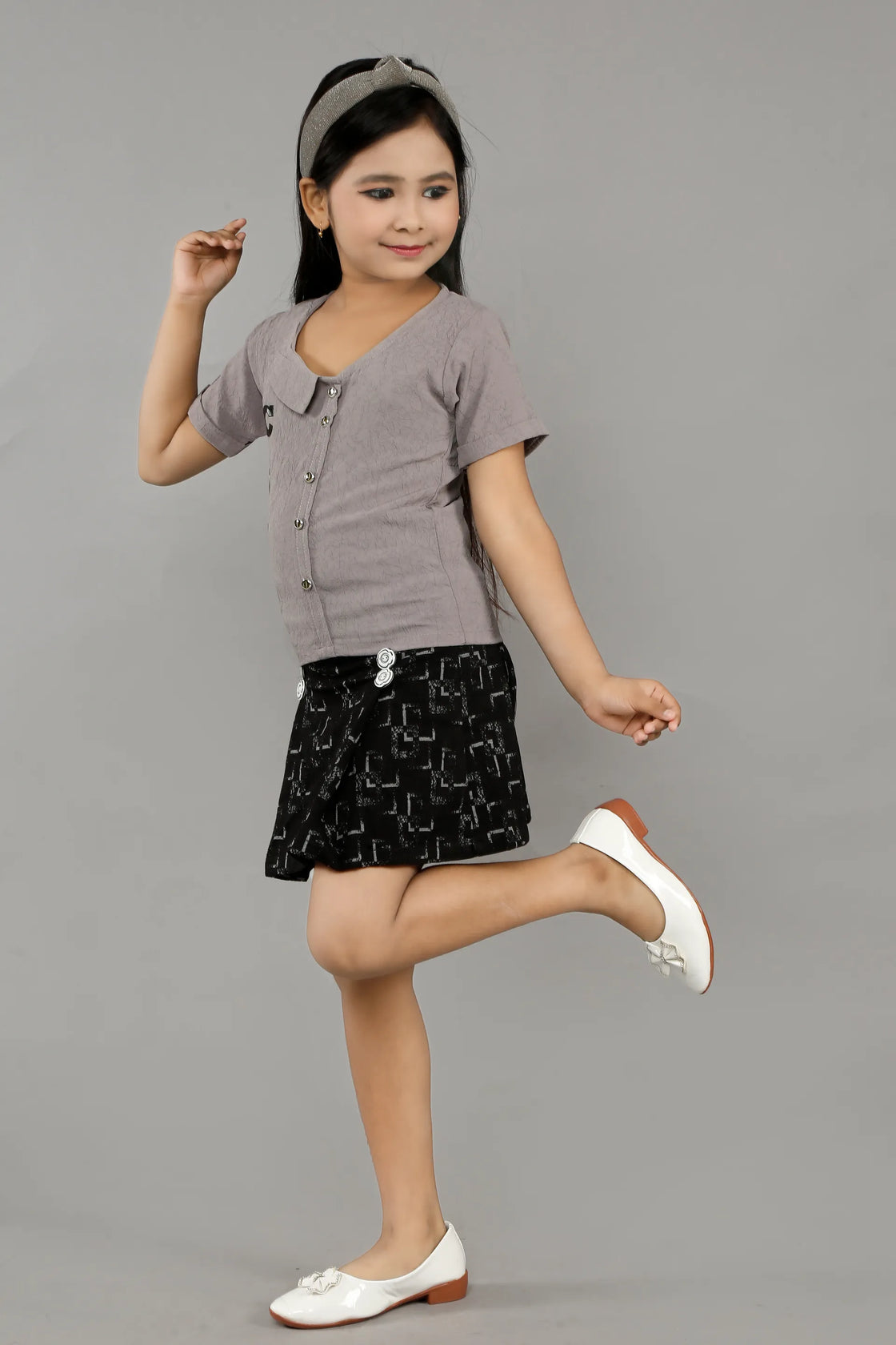 Eurynome Kidswear Girls – Chic Skirt & Top, Crushed Pink Collar Top, COCO Label, Jacquard Mini Skirt, Geometric Embossed Pattern, Stylish Ages 3-6.