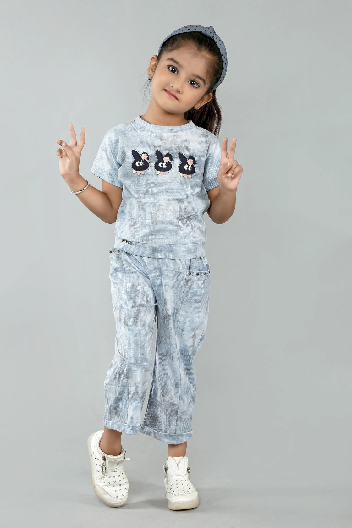 Eurynome Kidswear Girls – Fancy Co-ord Set, Unique Checks, Handcrafted Gun-Metal Accents, Extra-Comfort Swade Finish, Standout Style Ages 3-6.