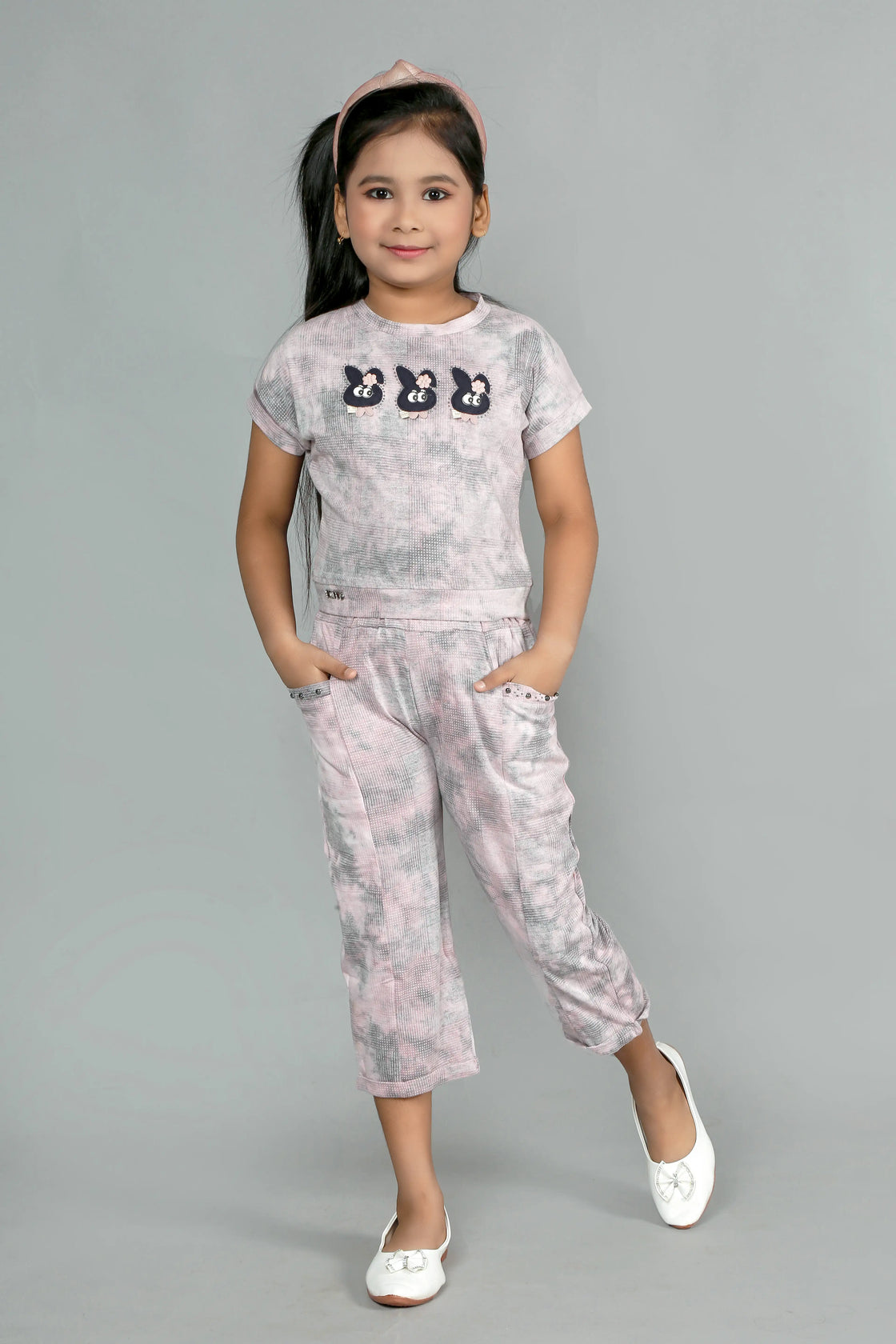 Eurynome Kidswear Girls – Fancy Co-ord Set, Unique Checks, Handcrafted Gun-Metal Accents, Extra-Comfort Swade Finish, Standout Style Ages 3-6.