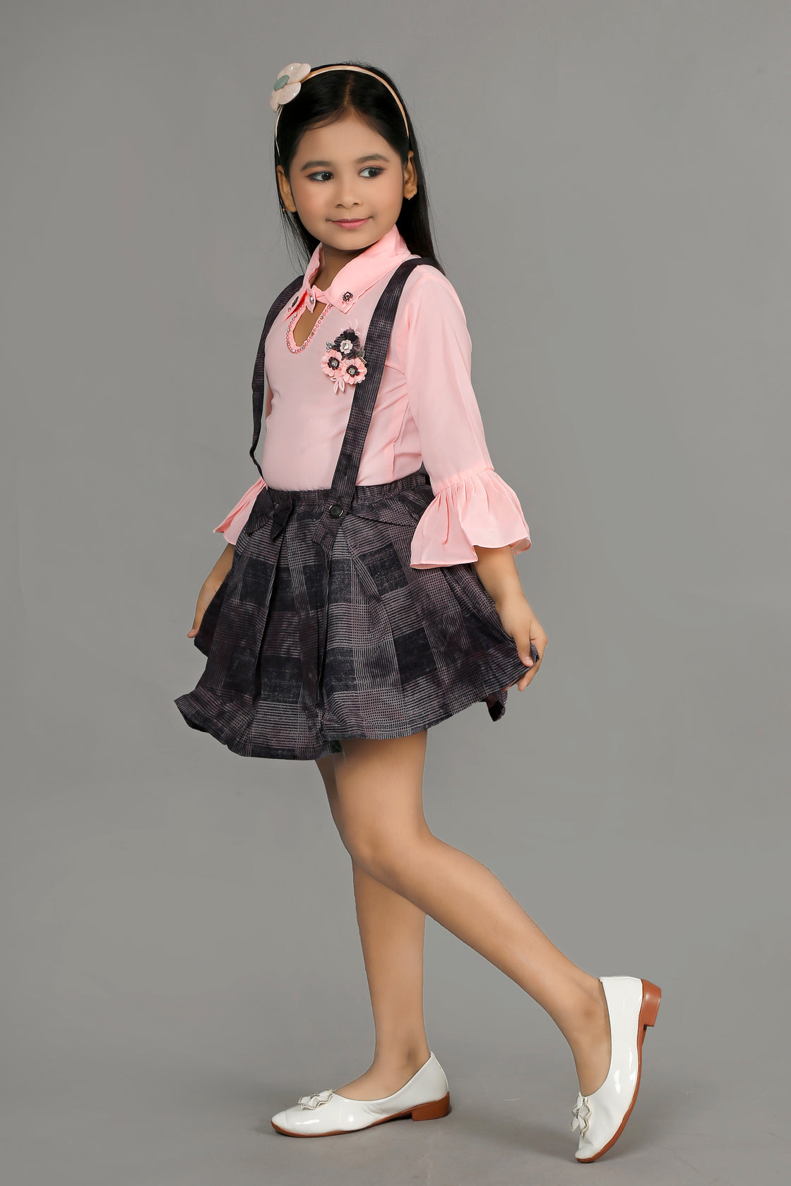 Eurynome Kidswear Girls – Fancy Top & Gallus Skirt Set, Hand Embroidered Floral Broach, Frilled Sleeves, Puffy Mercerized Checked Skirt, Bow Center, Party Classic for Ages 3-6