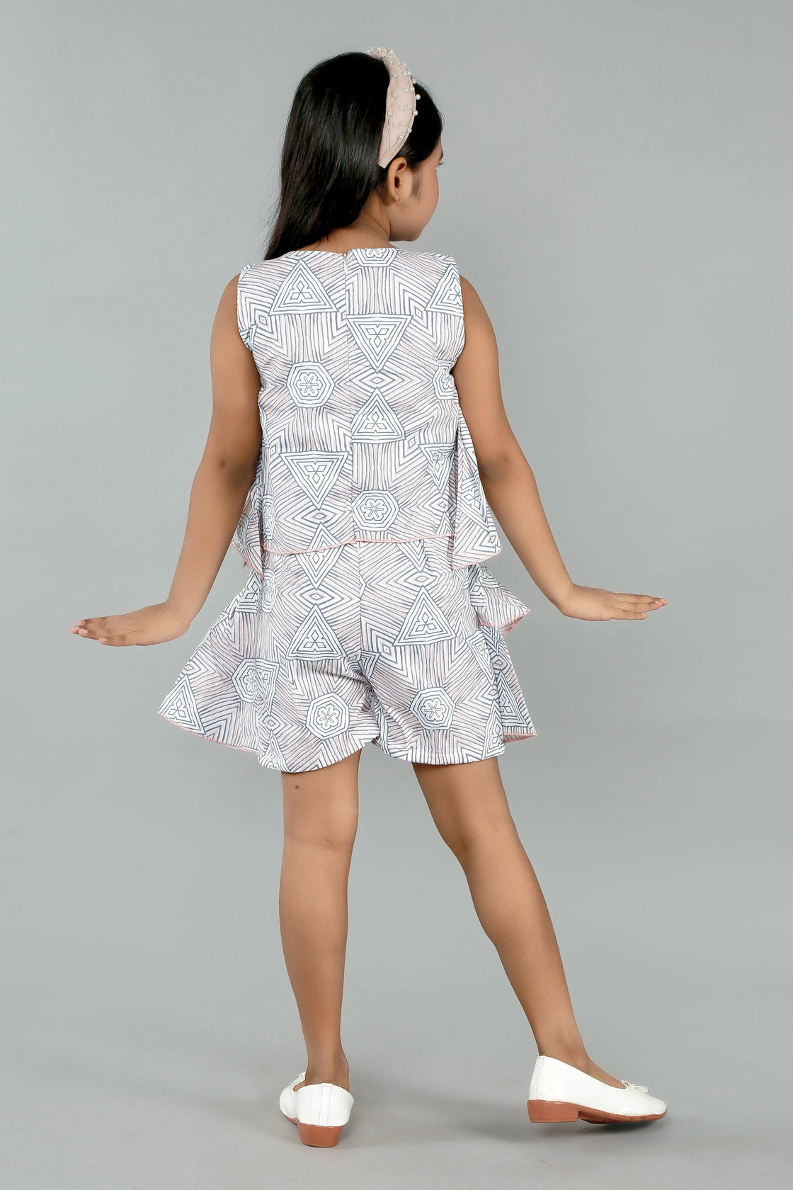 Eurynome Kidswear Girls – Geometric Romper Frock, Pure Cotton, Flowy Sleeveless All-Season Comfort, Handcrafted Neck Flower, Ages 3-6.