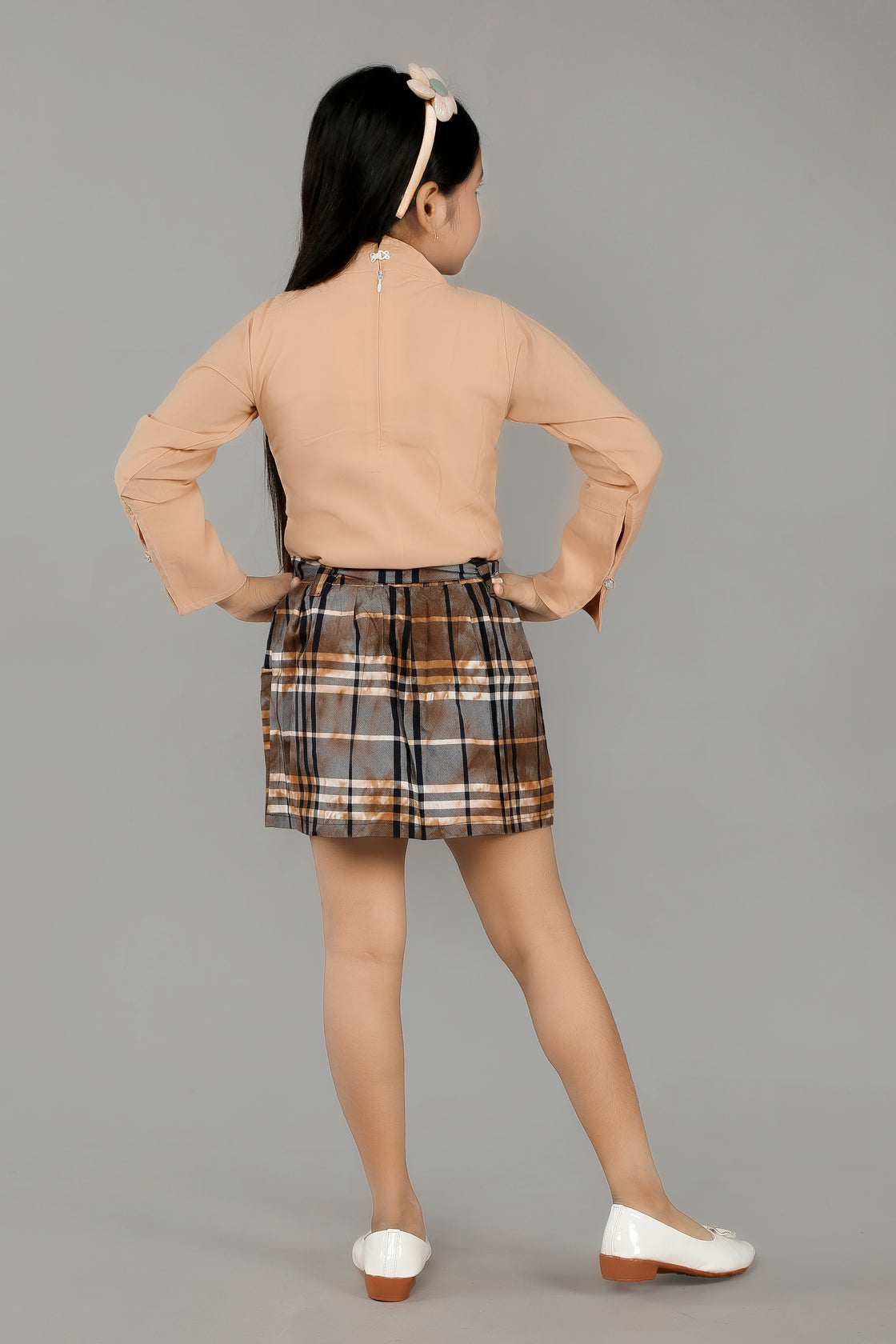 ROUND NECK STYLISH SKIRT AND TOP SET