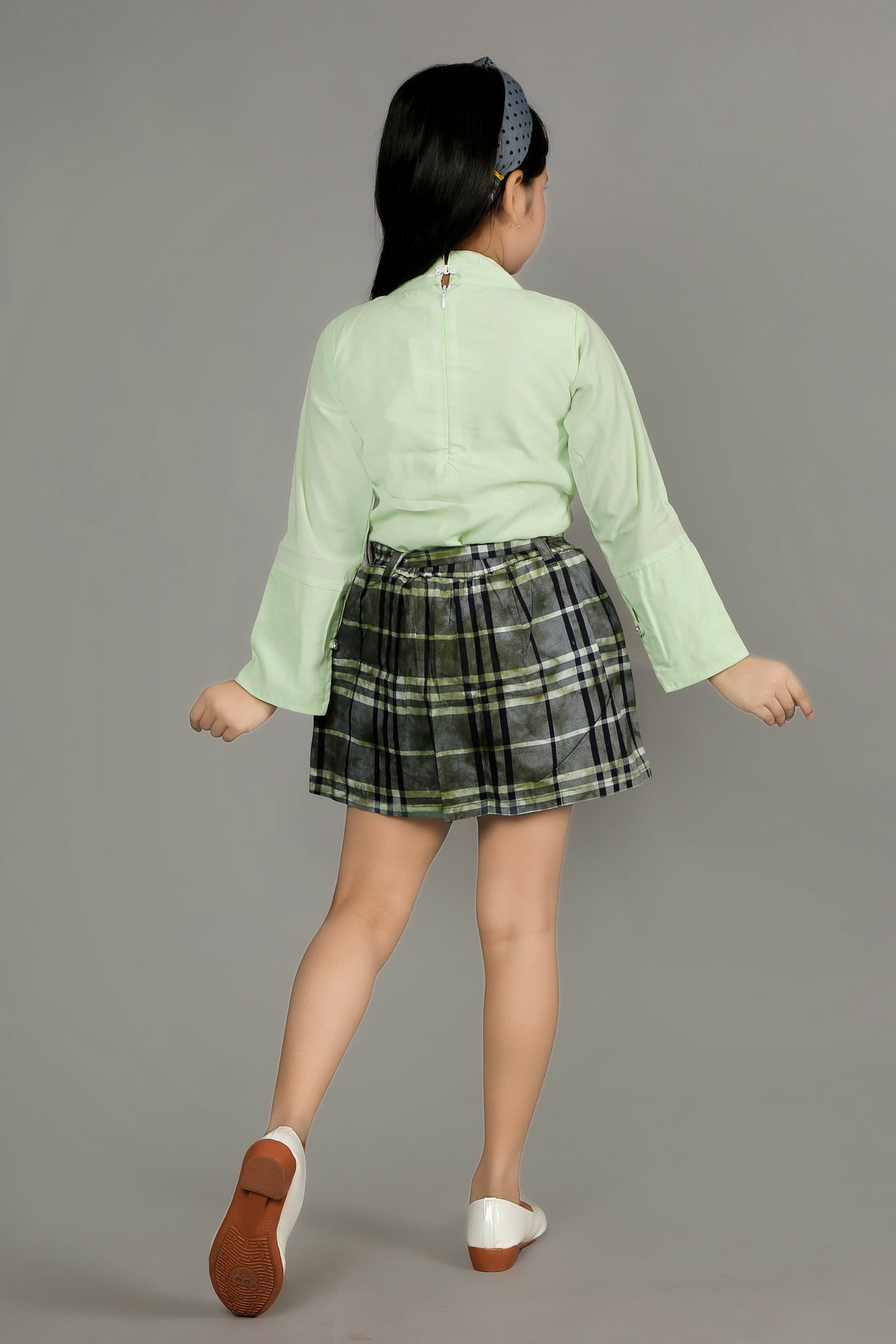 ROUND NECK STYLISH SKIRT AND TOP SET