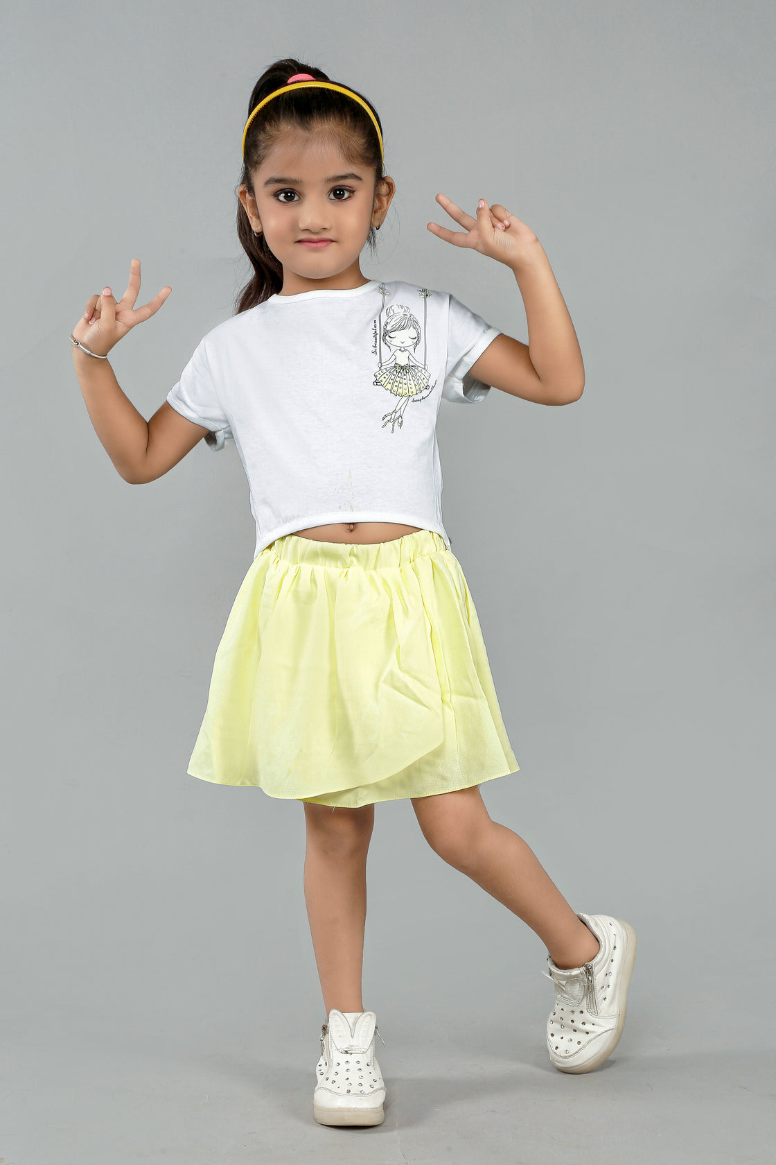 SWINGING GIRL MINI SKIRT
