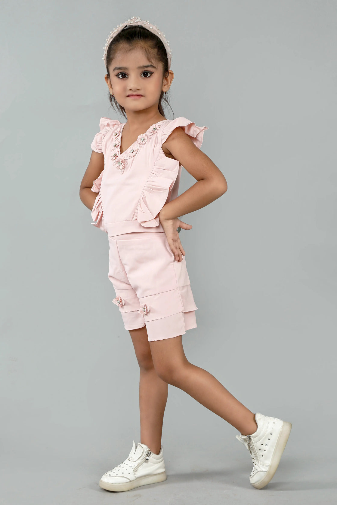 Eurynome Kidswear Girls – V-Style Floral Party Set, Handcrafted Flowers & Ruffle Top, Layered Chic Shorts, Luxe Chiffon Comfort, Ages 3-6